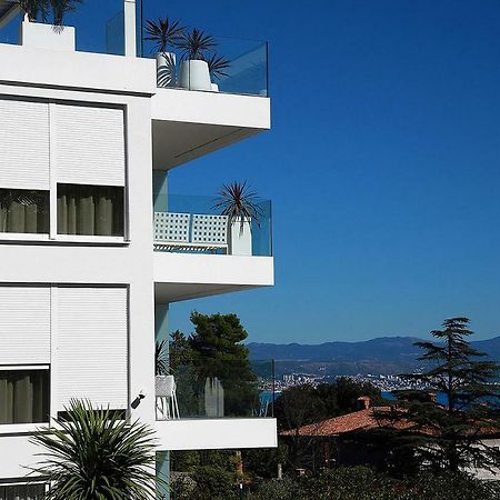 Stylish Apartment 100 M From The Beach Опатия Екстериор снимка