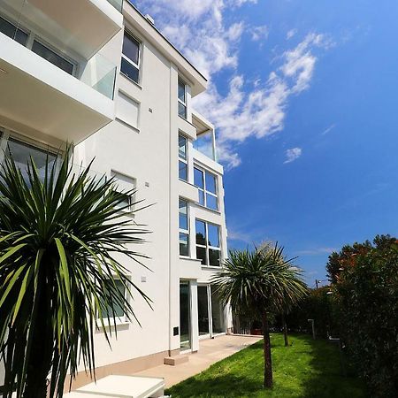 Stylish Apartment 100 M From The Beach Опатия Екстериор снимка
